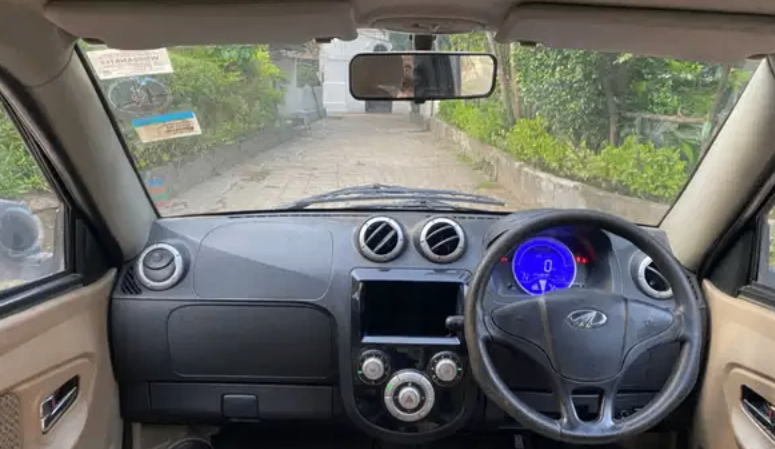 Mahindra E2O Plus thumbnail 6