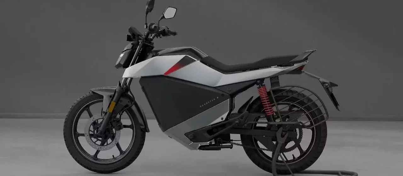 Ola X+Roadster in Industrial Silver