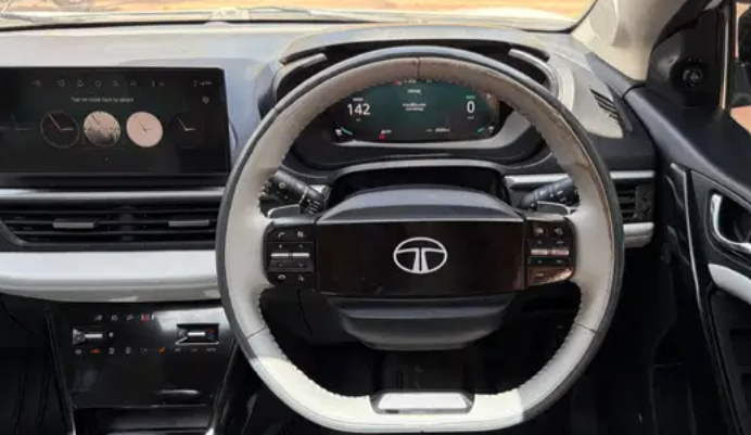 Tata Nexon EV thumbnail 5