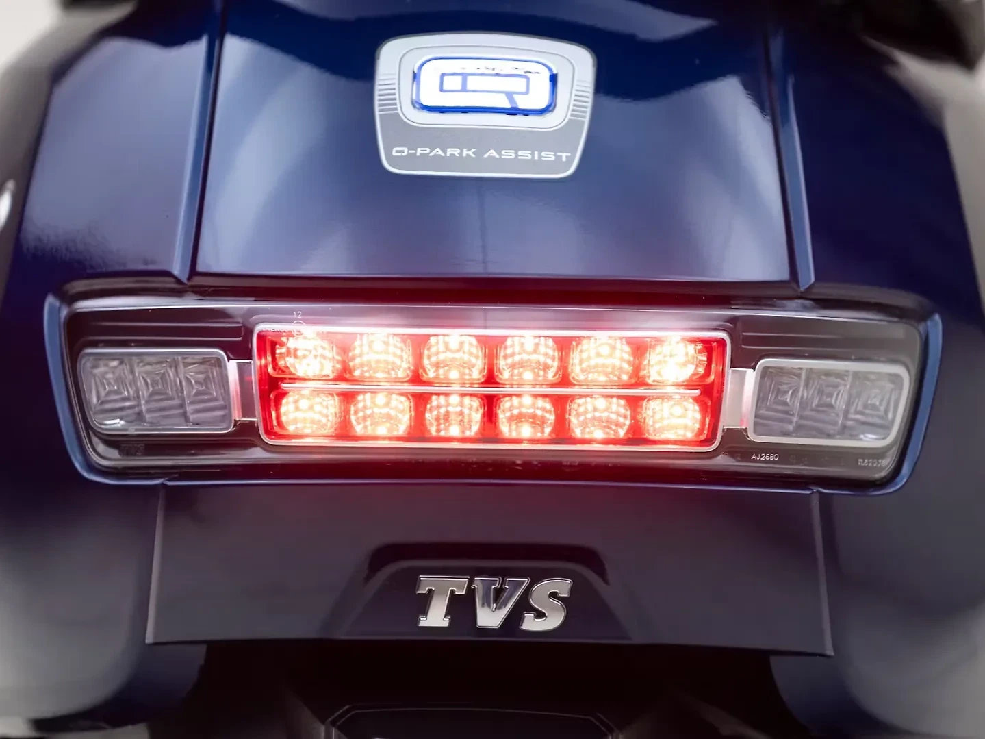 TVS iQube thumbnail 3