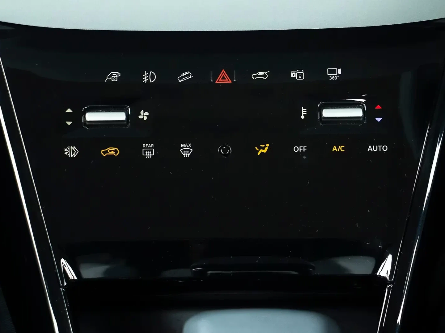 Tata Motors Nexon EV thumbnail 4