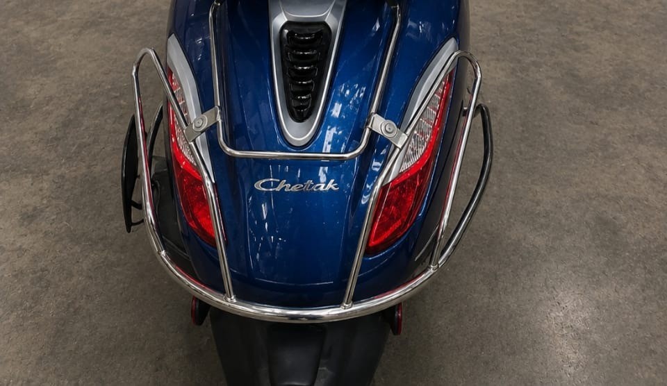 Bajaj Chetak EV thumbnail 4