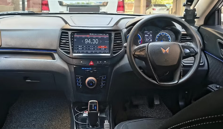 Mahindra XUV400 Ec 34.5 Kwh thumbnail 4