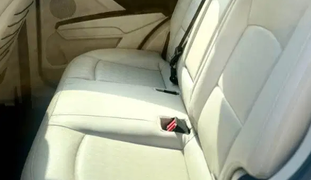Mahindra XUV400 EV thumbnail 8