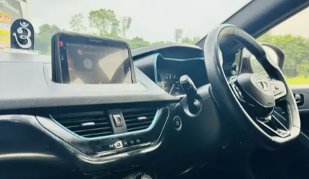 Tata Nexon EV thumbnail 4