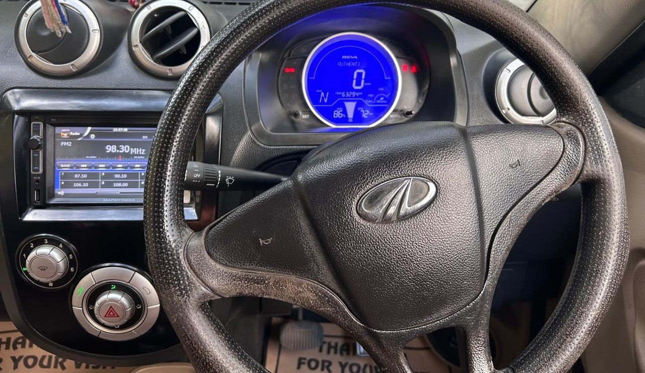 Mahindra E2O Plus P4 thumbnail 6