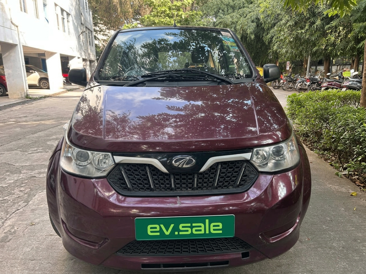Mahindra E2O Plus P4
