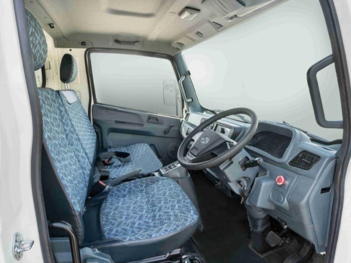 Eicher Pro 2055 EV thumbnail 2