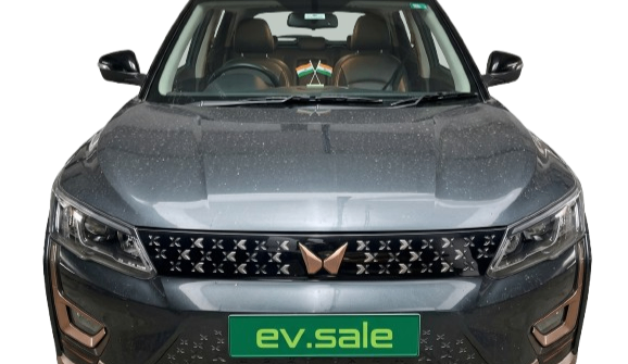 Mahindra XUV400 El 39.4 Kwh thumbnail 2