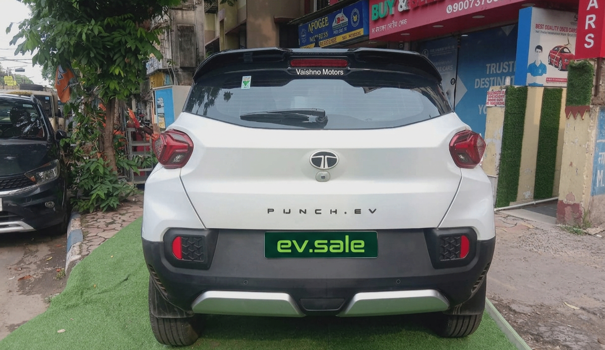 Tata Punch EV Ewip+ Lr thumbnail 3