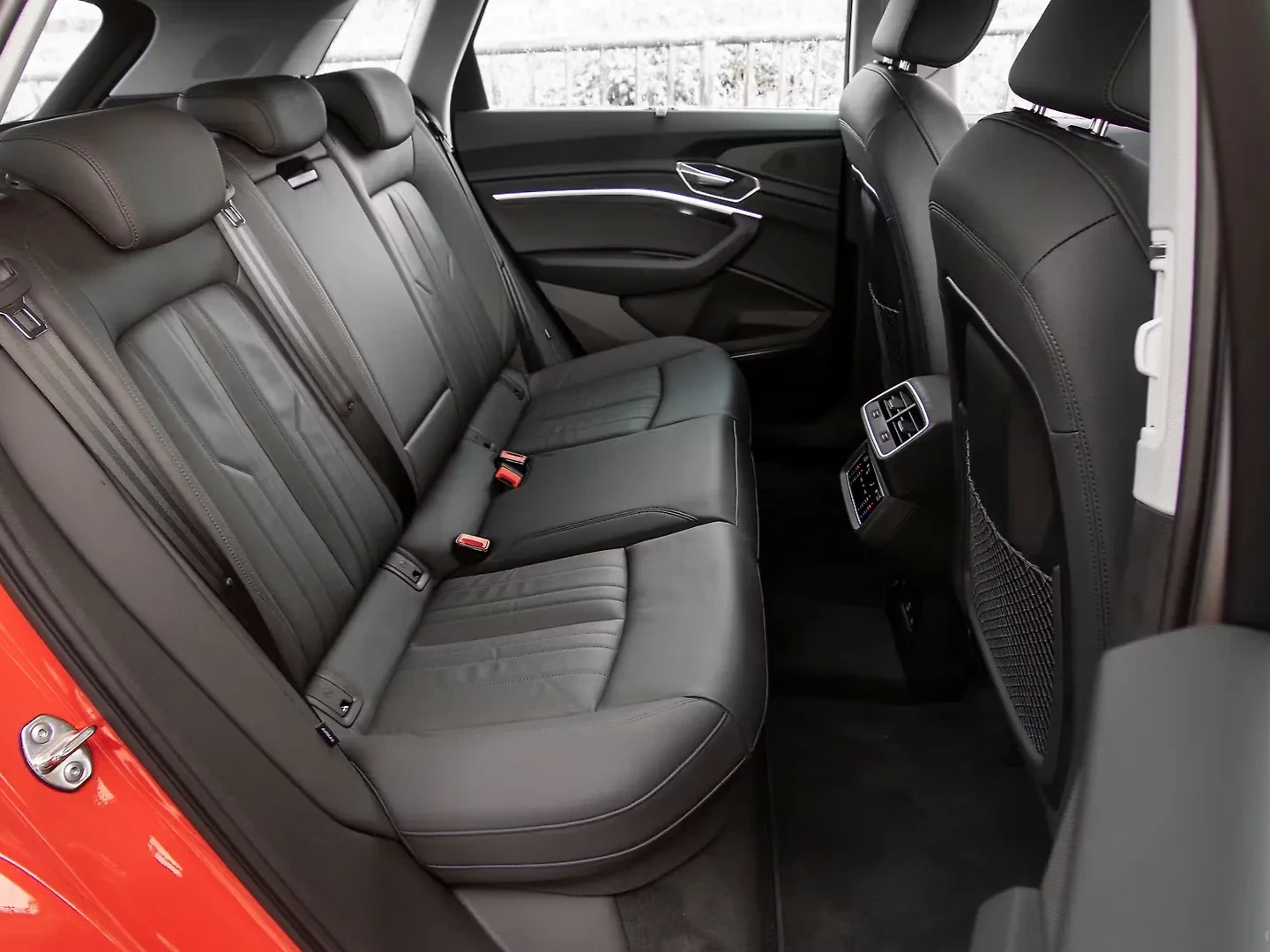 Audi E-Tron thumbnail 3