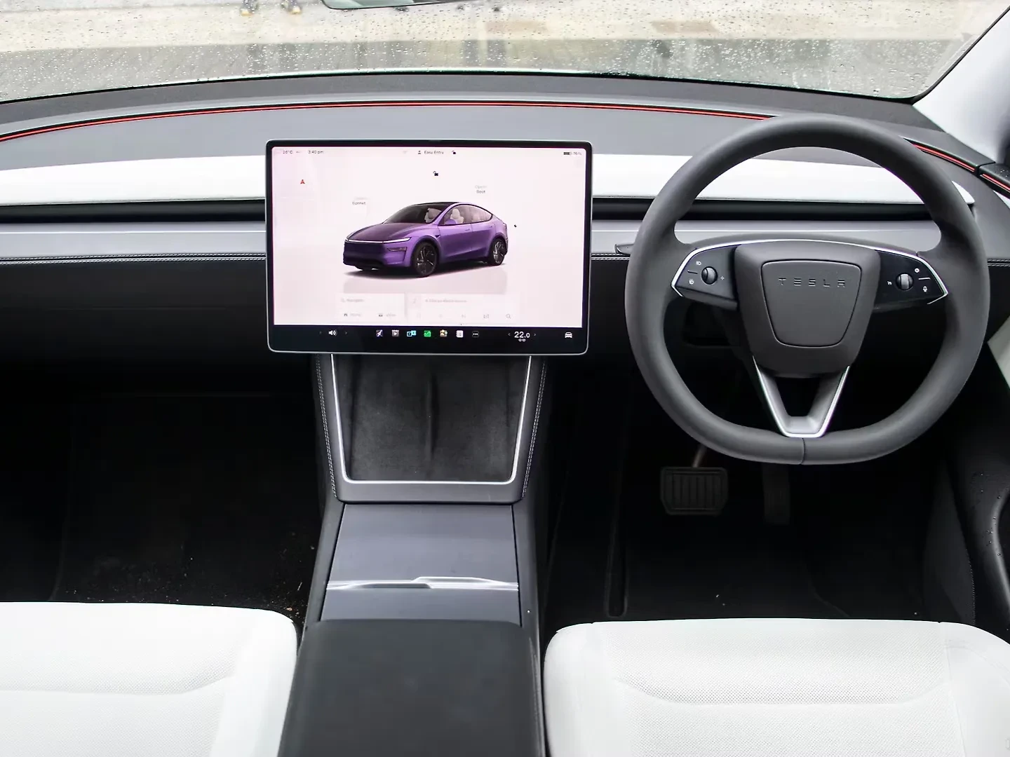 Tesla Model Y thumbnail 2