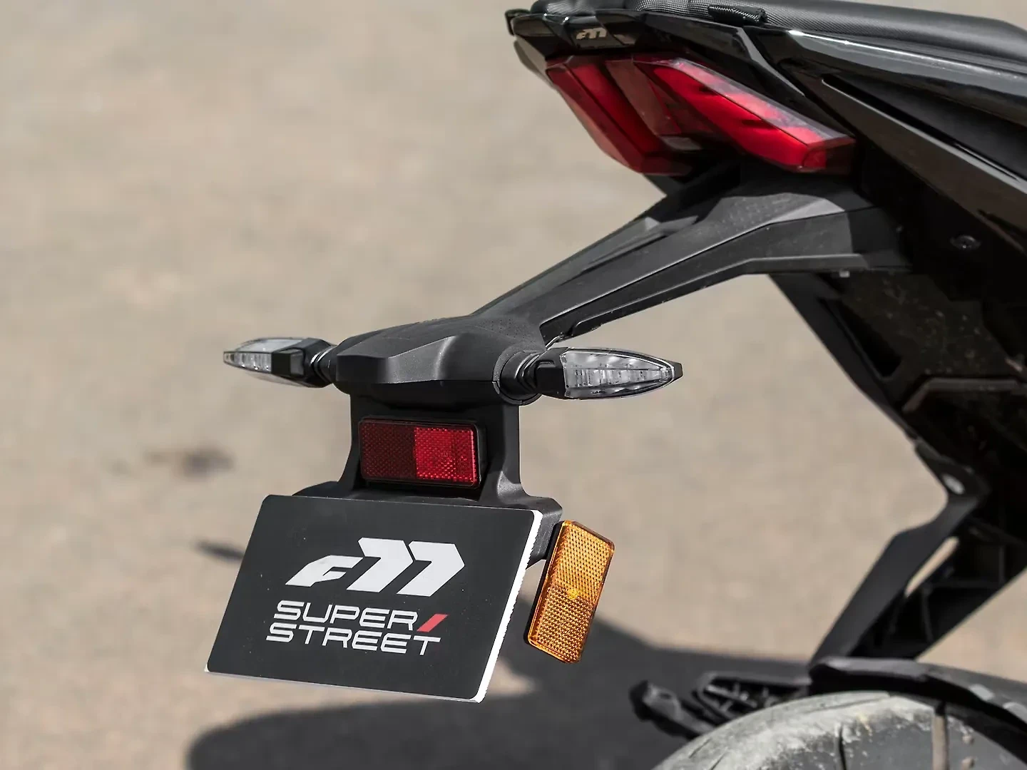 Ultraviolette F77 Super Street thumbnail 2