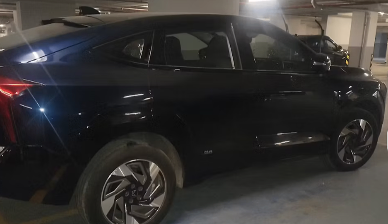 Mahindra Xev 9E thumbnail 5