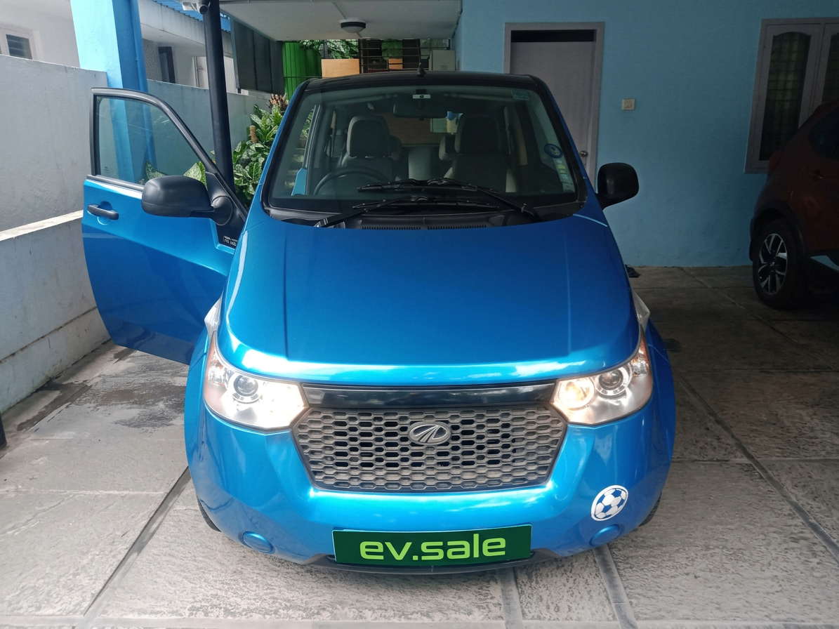 Mahindra E2O Pw