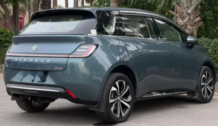 MG Windsor EV thumbnail 8