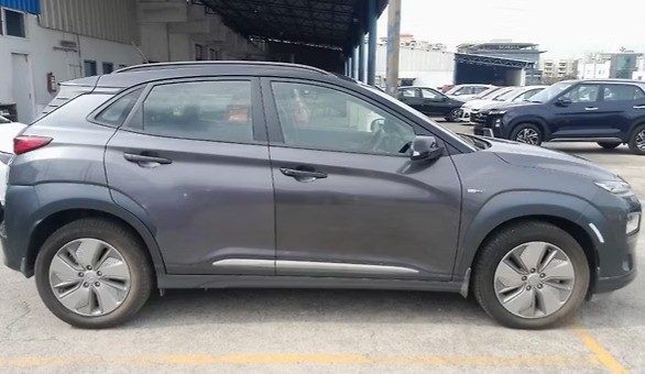 Hyundai Kona Electric thumbnail 7