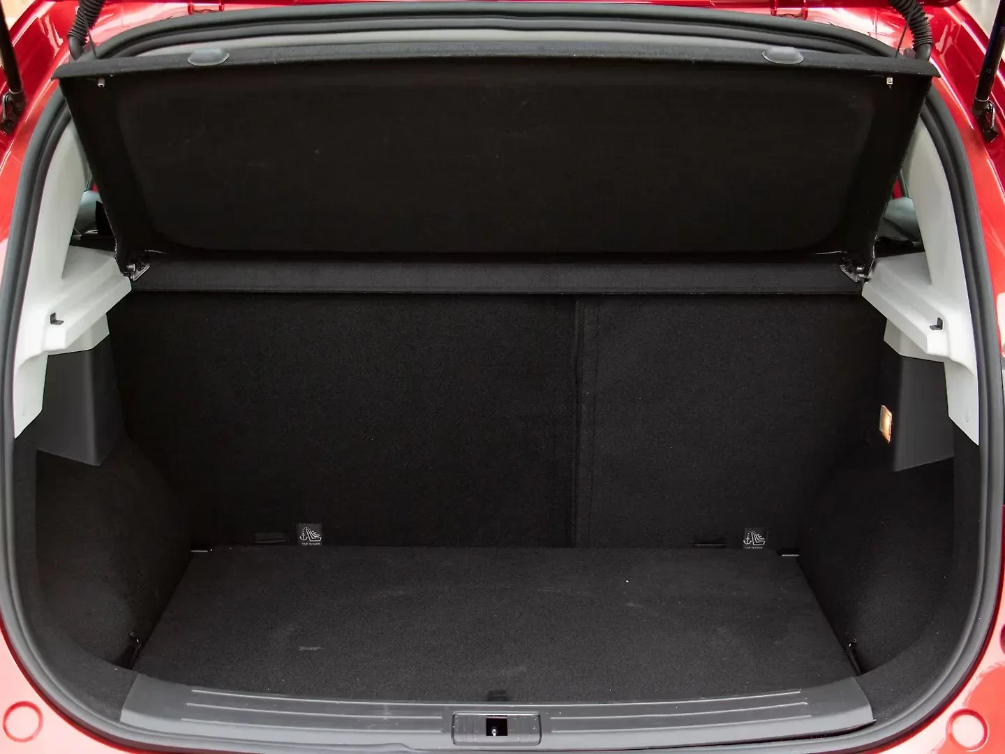 MG ZS EV thumbnail 4