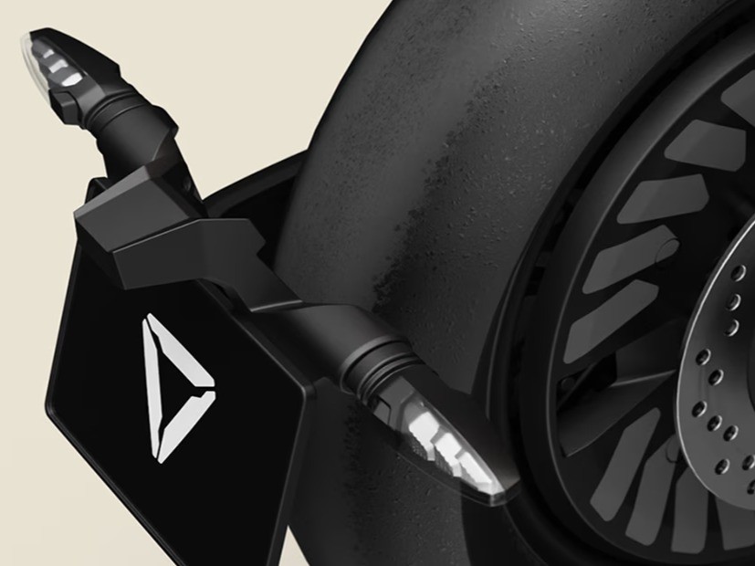 Ultraviolette Tesseract thumbnail 3