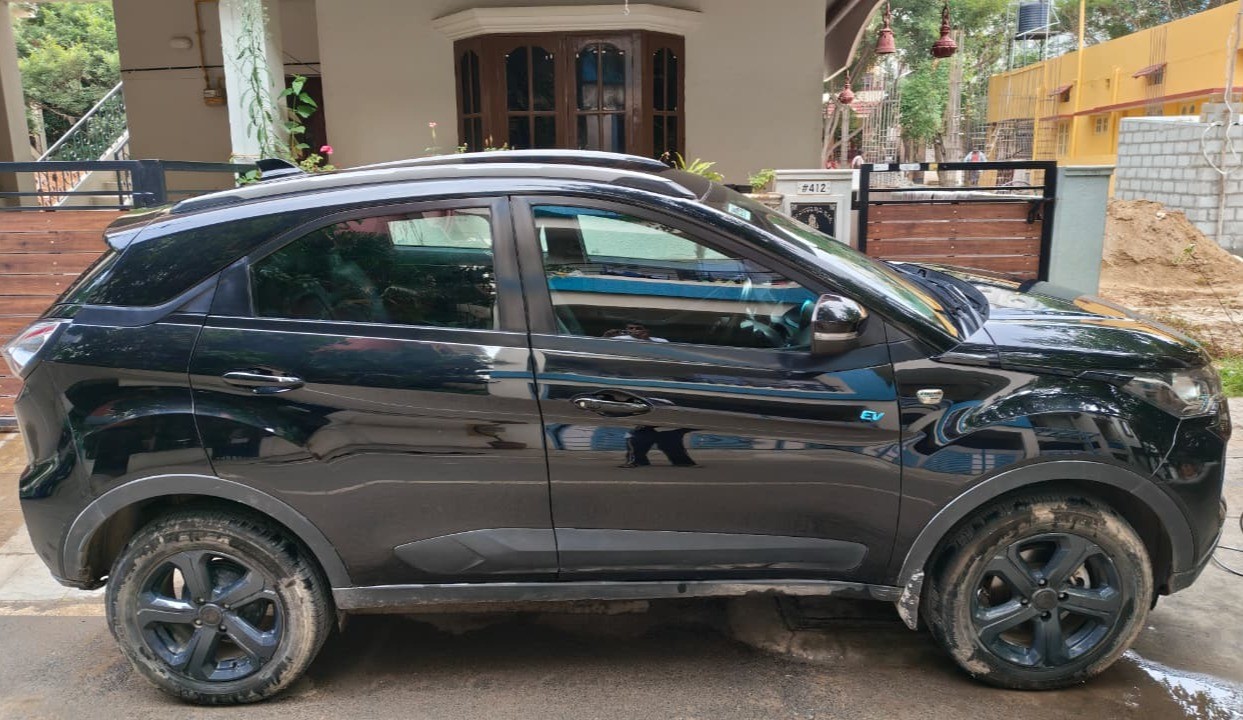 Tata Nexon EV Creative Plus thumbnail 3