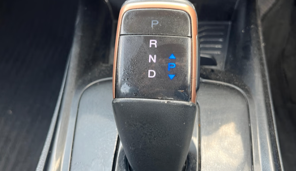 Mahindra XUV400 EV thumbnail 5