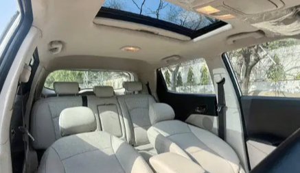 Mahindra XUV400 EV thumbnail 7