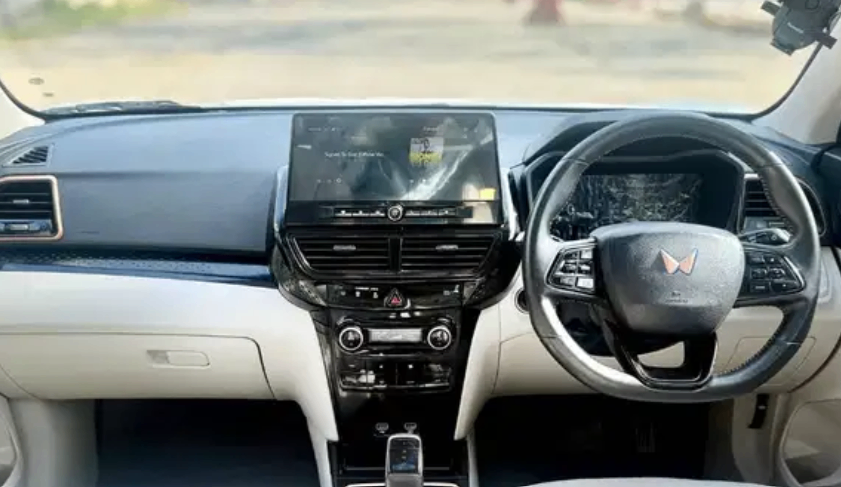 Mahindra XUV400 EV thumbnail 3