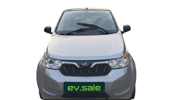 Mahindra E2O Plus (2018) thumbnail 2