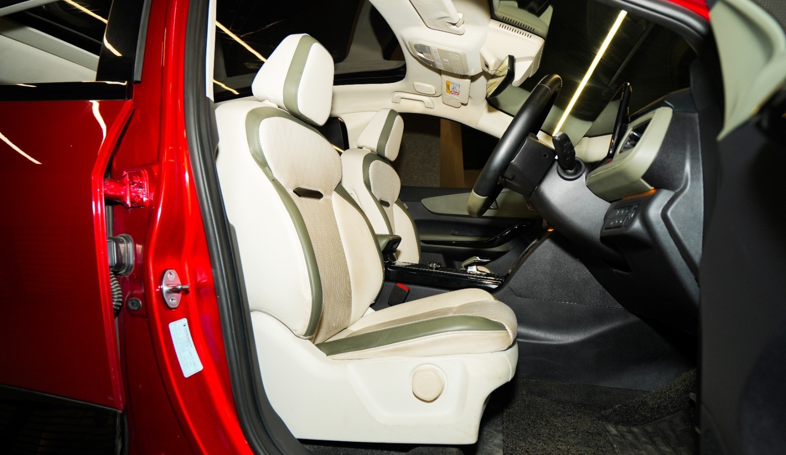 Mahindra Xev 9E thumbnail 7