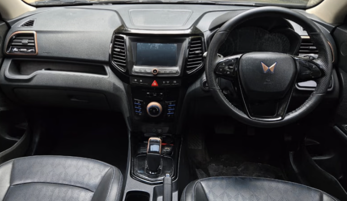 Mahindra XUV400 EV thumbnail 3