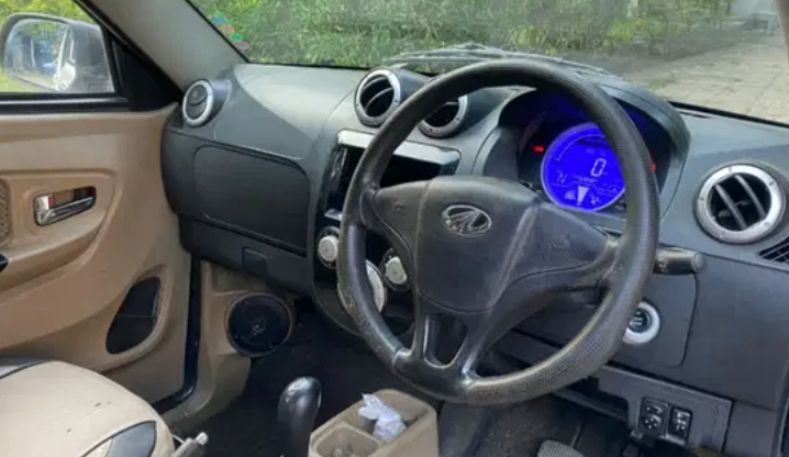 Mahindra E2O Plus thumbnail 5
