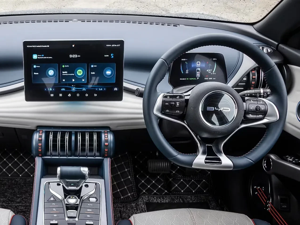 BYD Atto 3 thumbnail 4