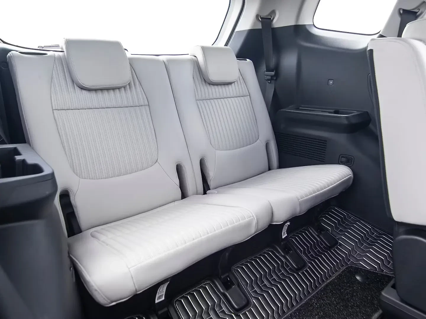 KIA Carens Clavis EV thumbnail 3