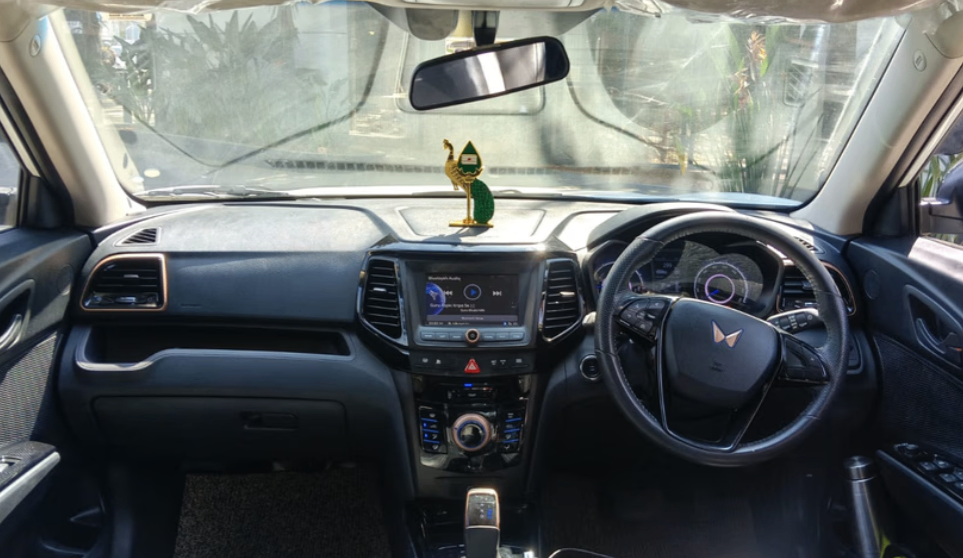 Mahindra XUV400 EV thumbnail 6