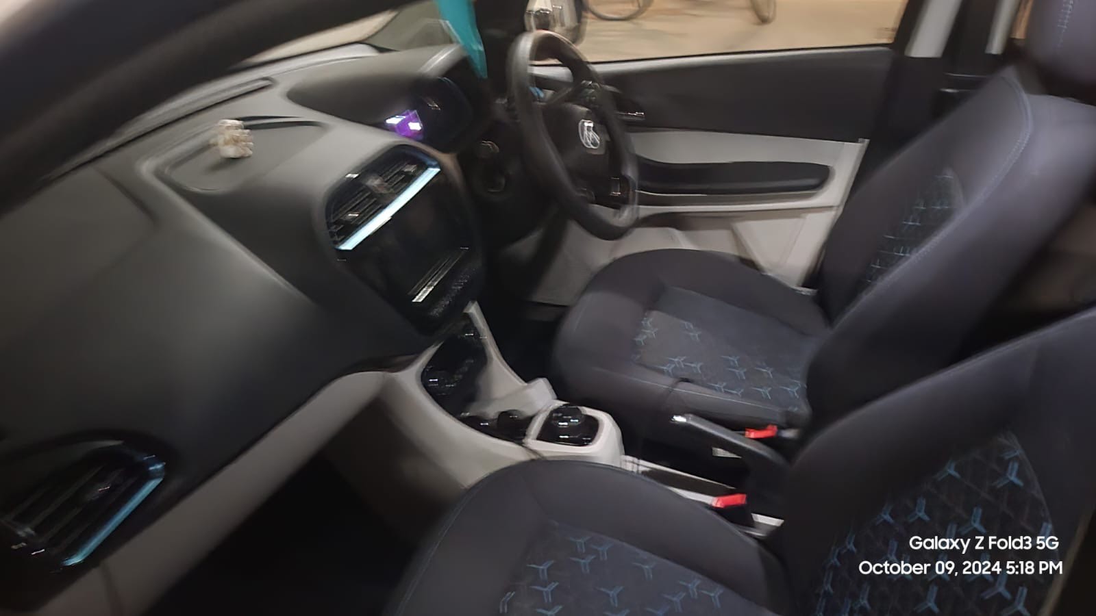 Tata Tiago EV Xz Plus Tech thumbnail 3