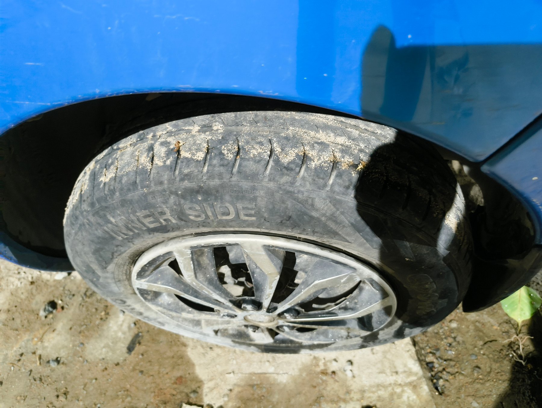 Mahindra E2O Plus P4 thumbnail 4