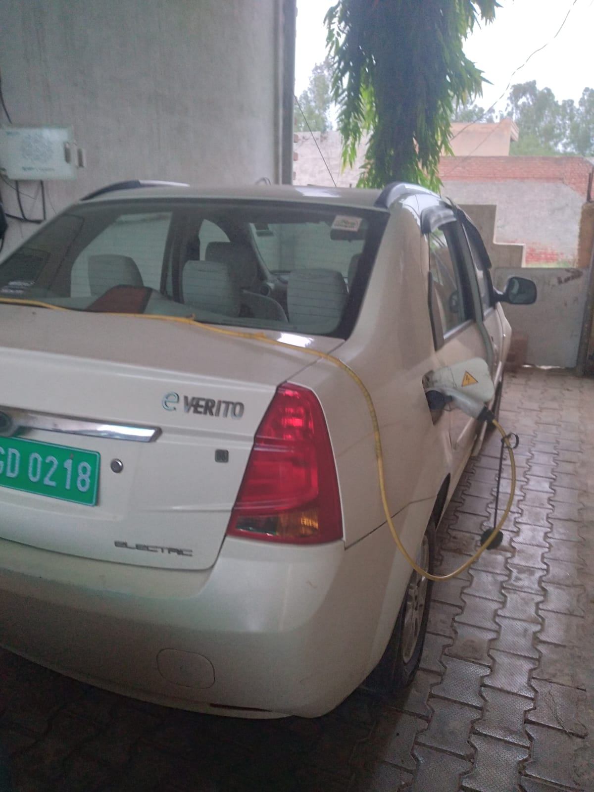 Mahindra E2O