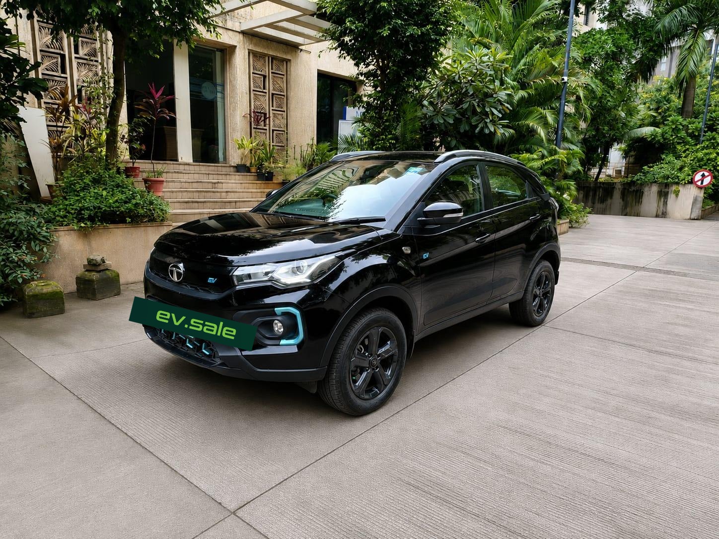 Tata Nexon EV Empowered thumbnail 2