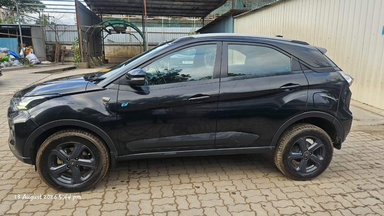 Tata Nexon EV Empowered thumbnail 6