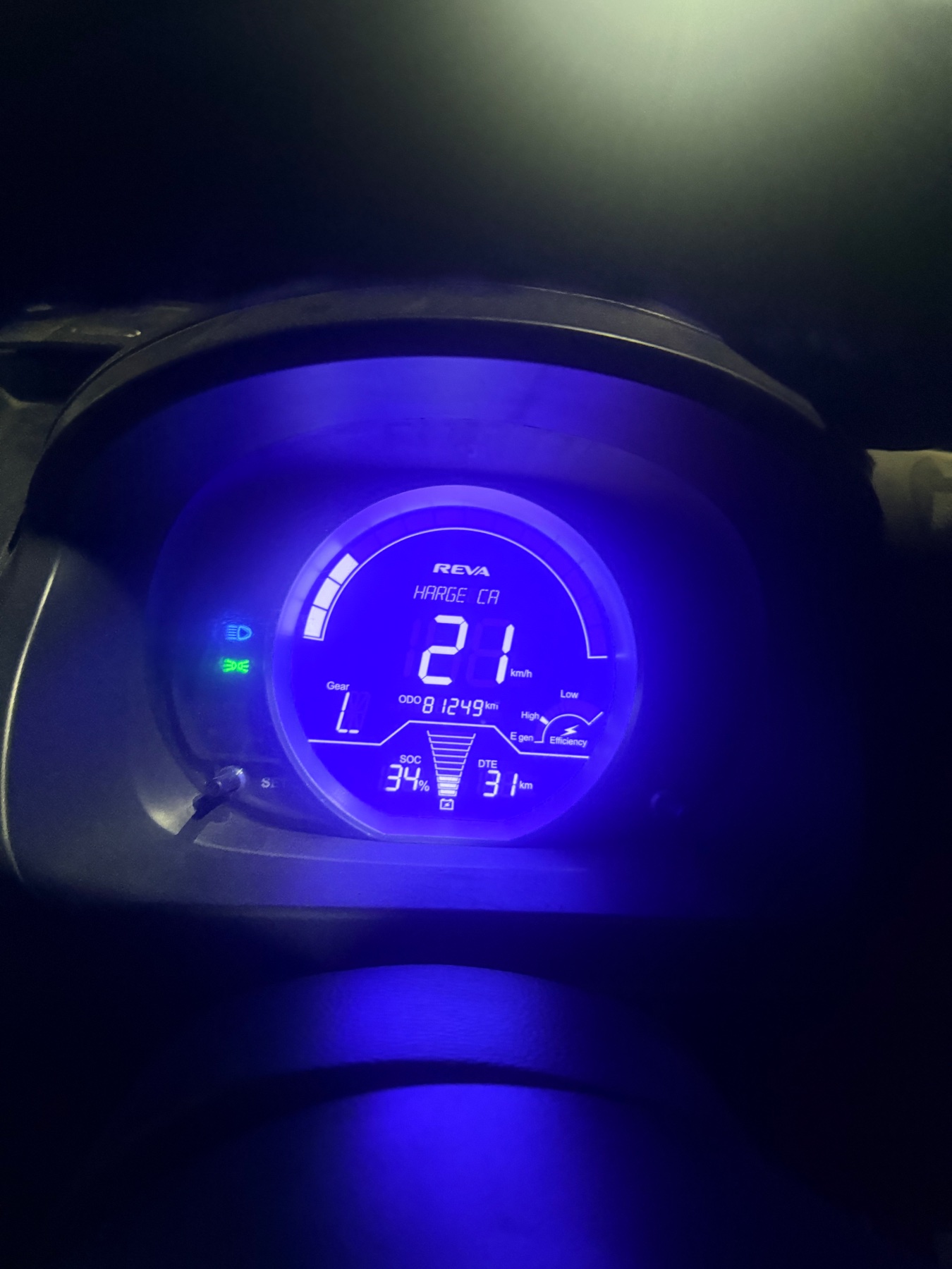 Mahindra E2O Plus P4 thumbnail 3