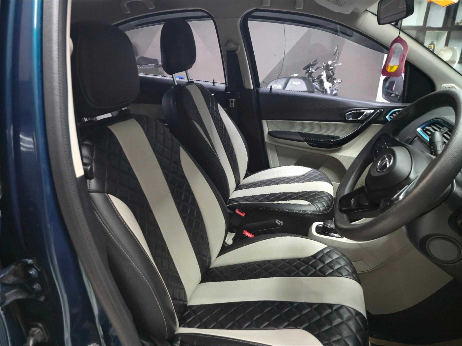Tata Tigor EV Xz Plus Lux thumbnail 9
