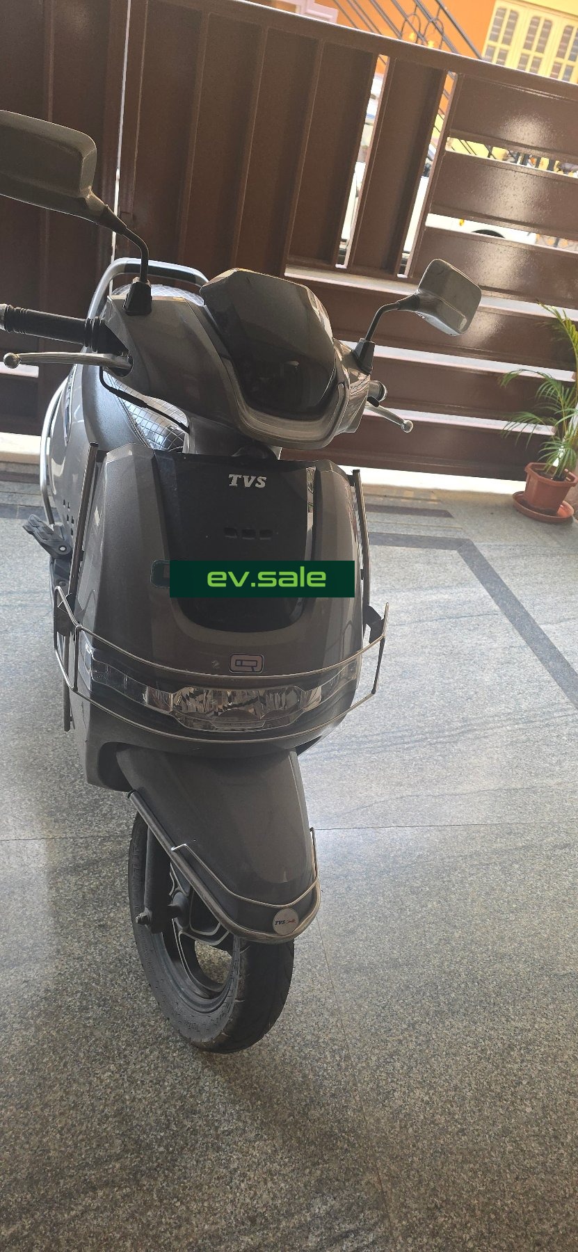 Tvs iQube 2.2 kWh