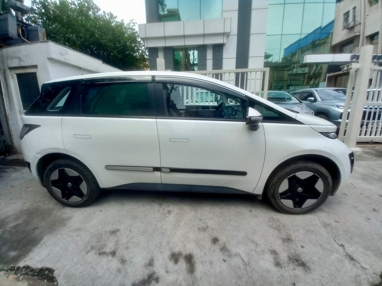 MG Windsor EV Windsor EV Excite thumbnail 4