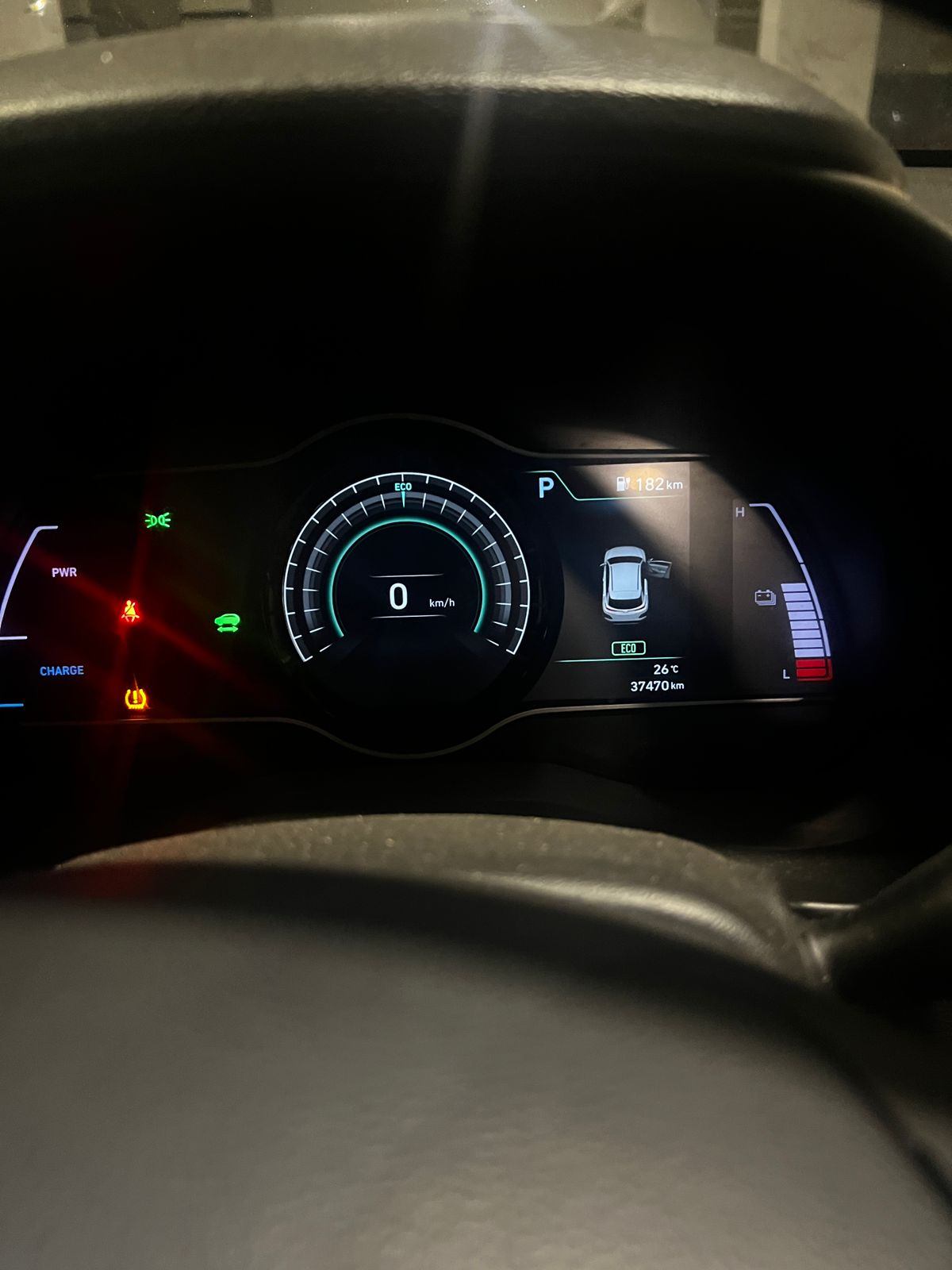Hyundai Kona Electric Premium thumbnail 3