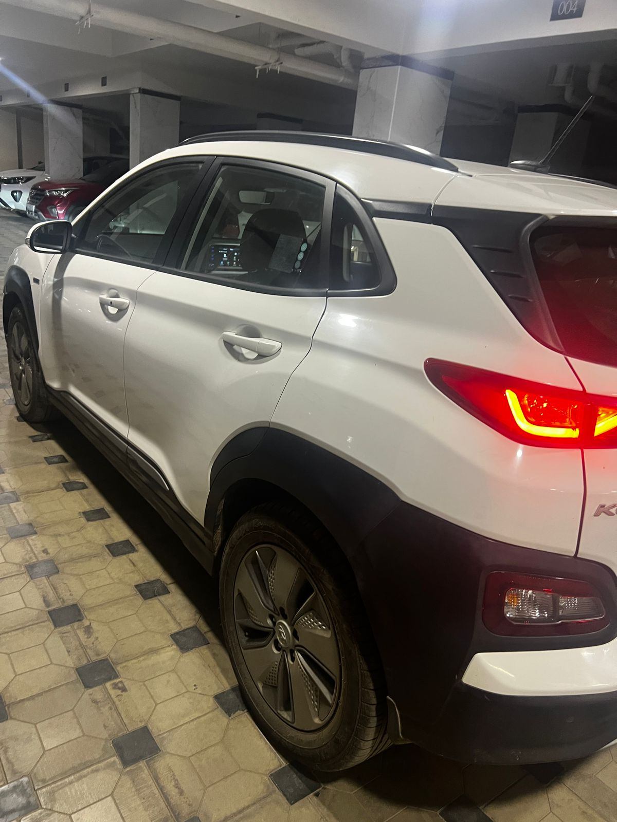 Hyundai Kona Electric Premium thumbnail 7