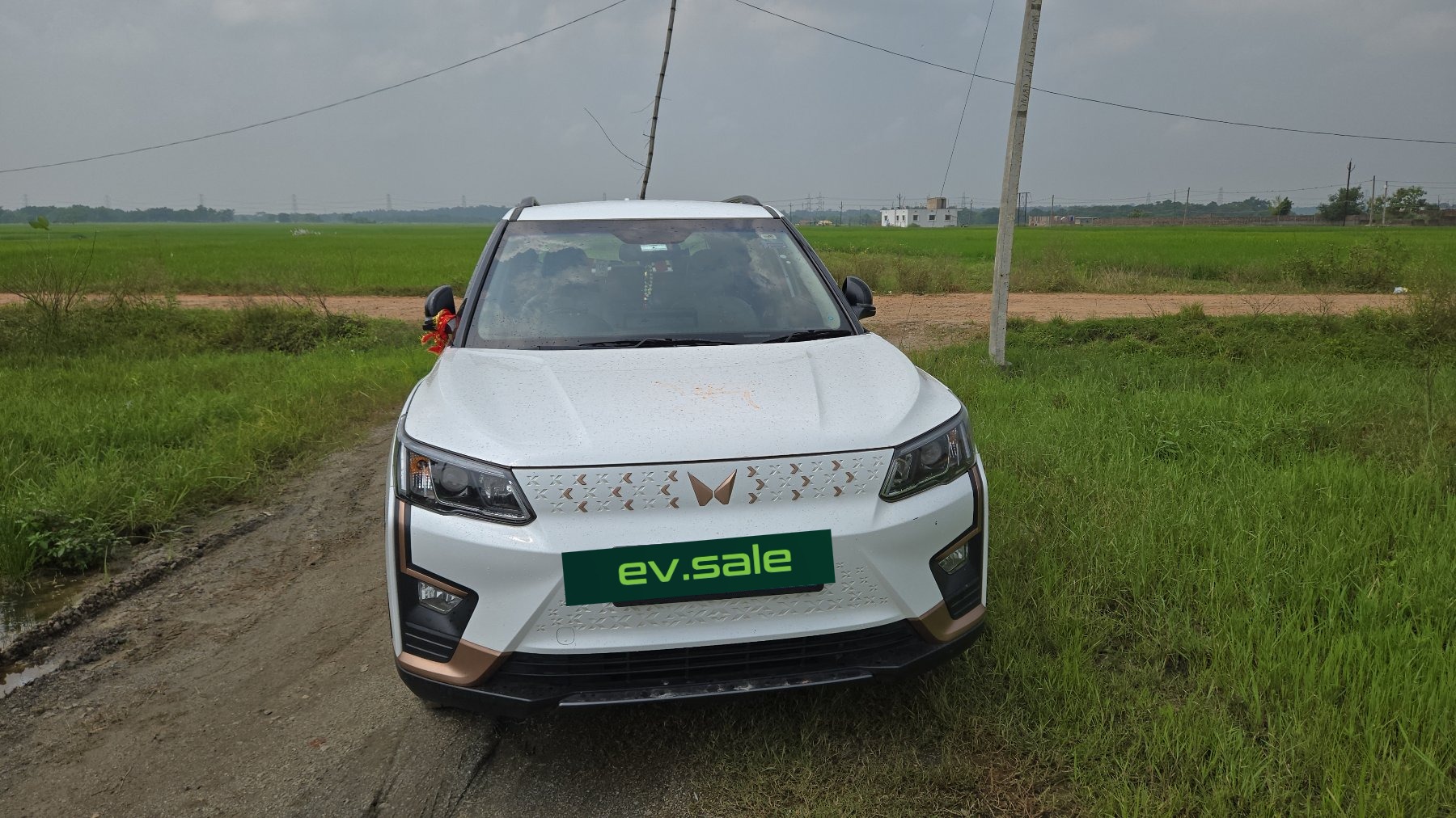 Mahindra Xuv-400