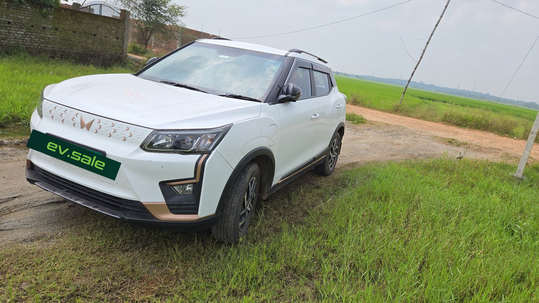 Mahindra XUV400 El Pro thumbnail 4