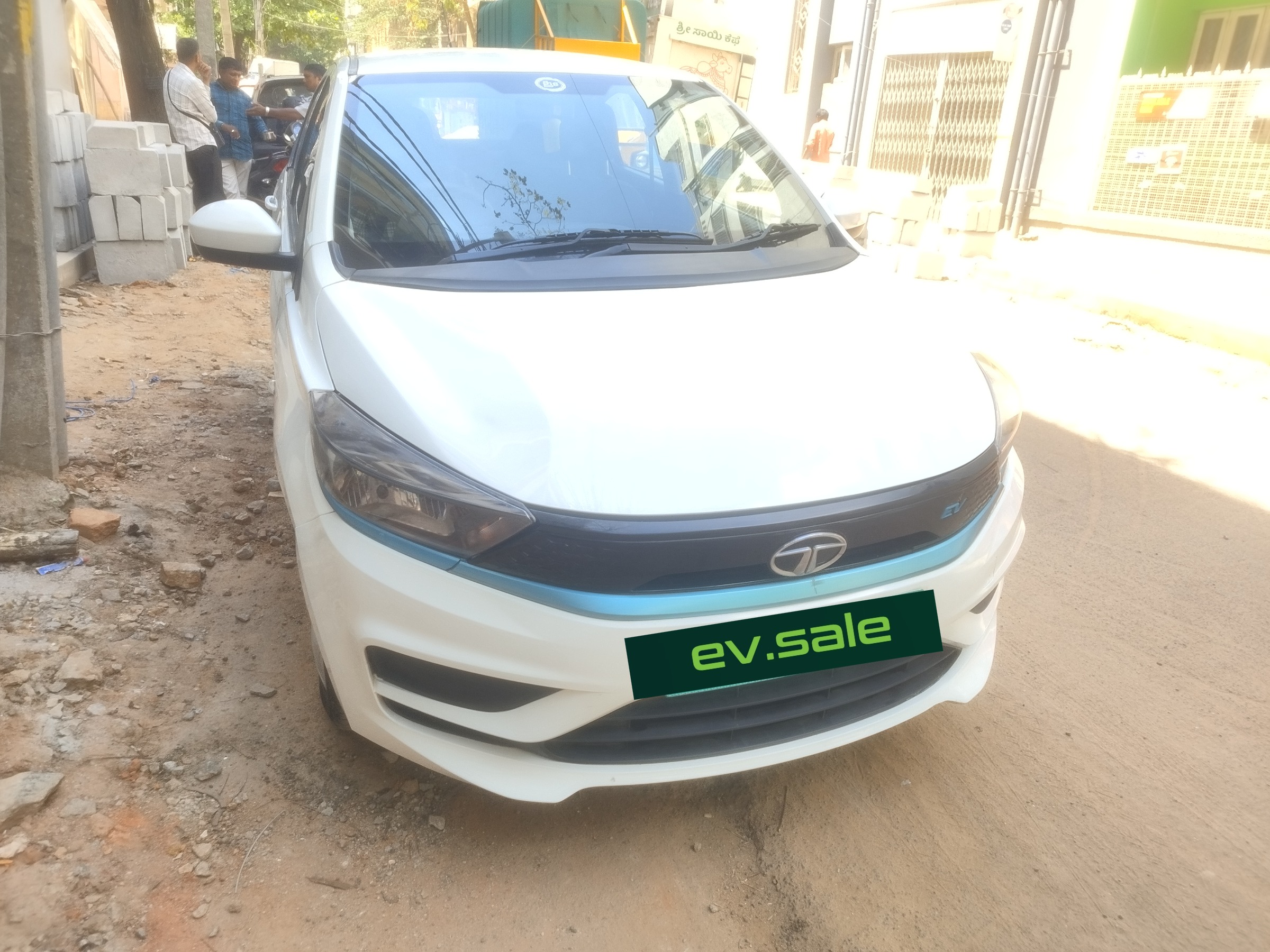 Tata Tigor EV Xe thumbnail 7
