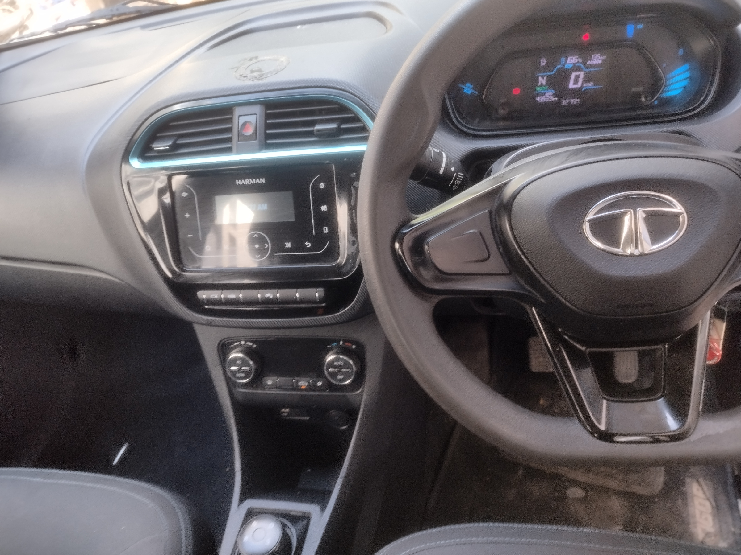 Tata Tigor EV Xe thumbnail 10