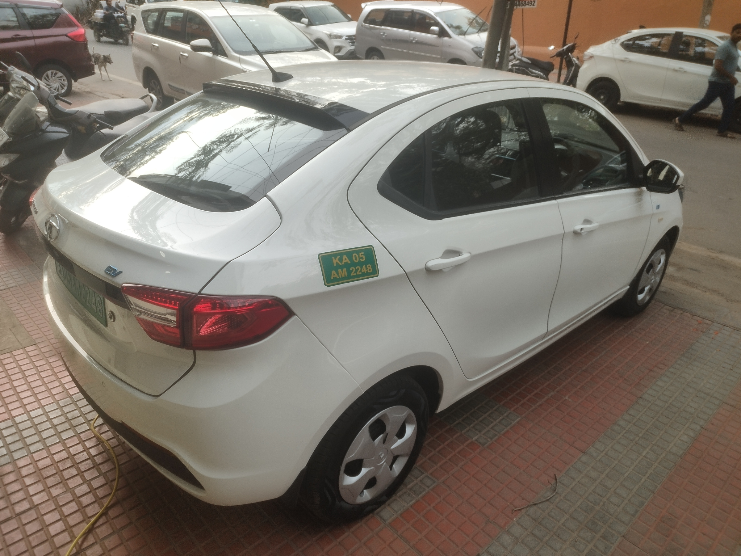 Tata Tigor EV Xe thumbnail 3